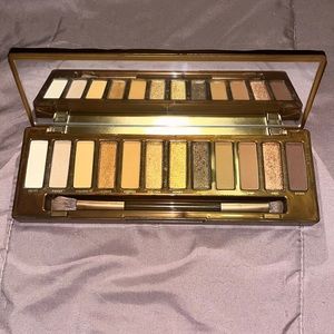 Urban Decay honey eyeshadow